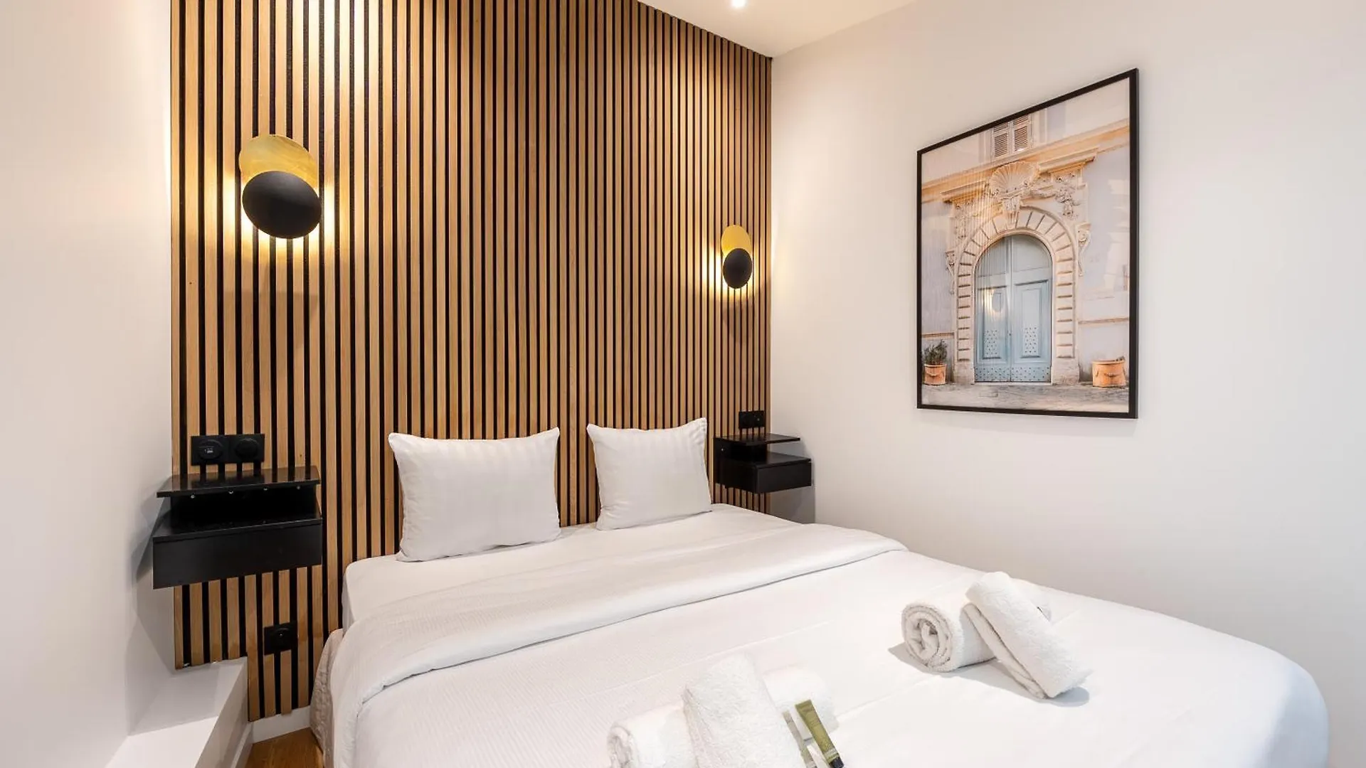 Apartment Cia - Marais Forez Paris France